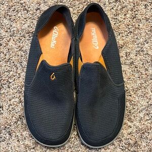 Men’s OluKai Black slip-on Shoes size 9